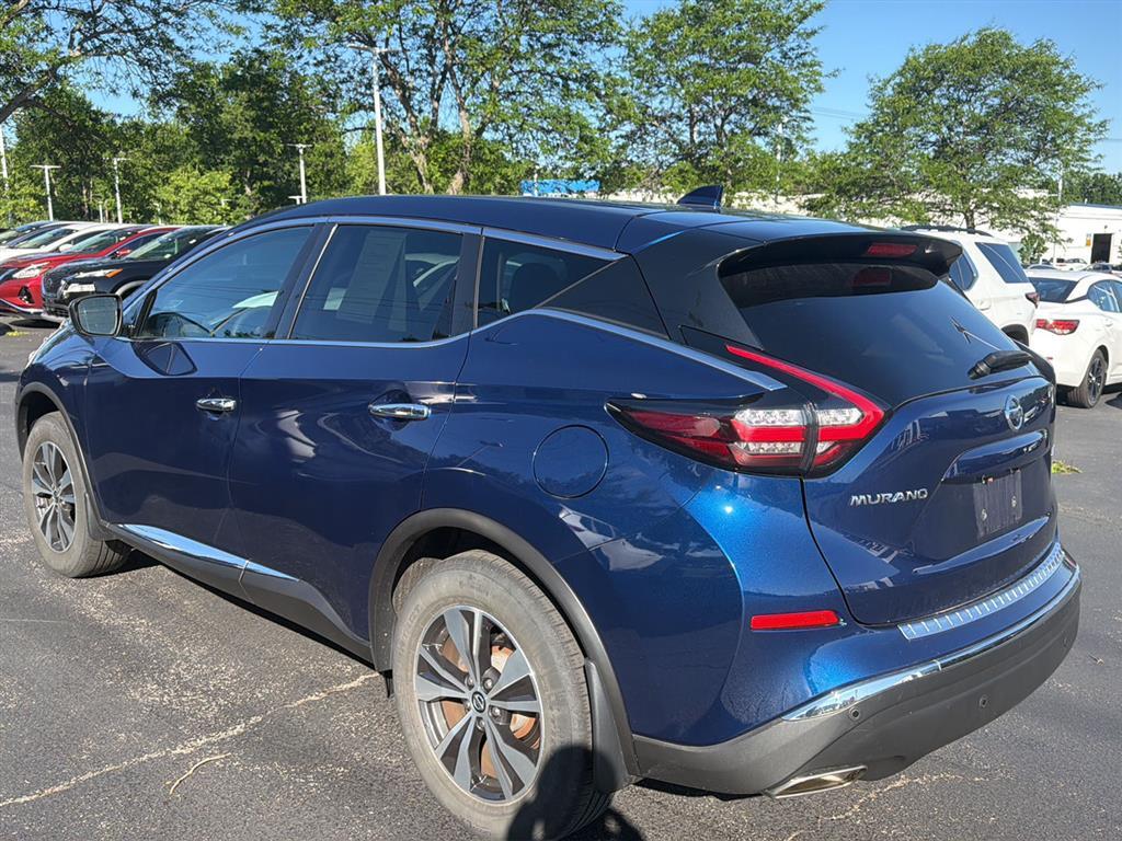 Used 2021 Deep Blue Pearl Nissan S image 4