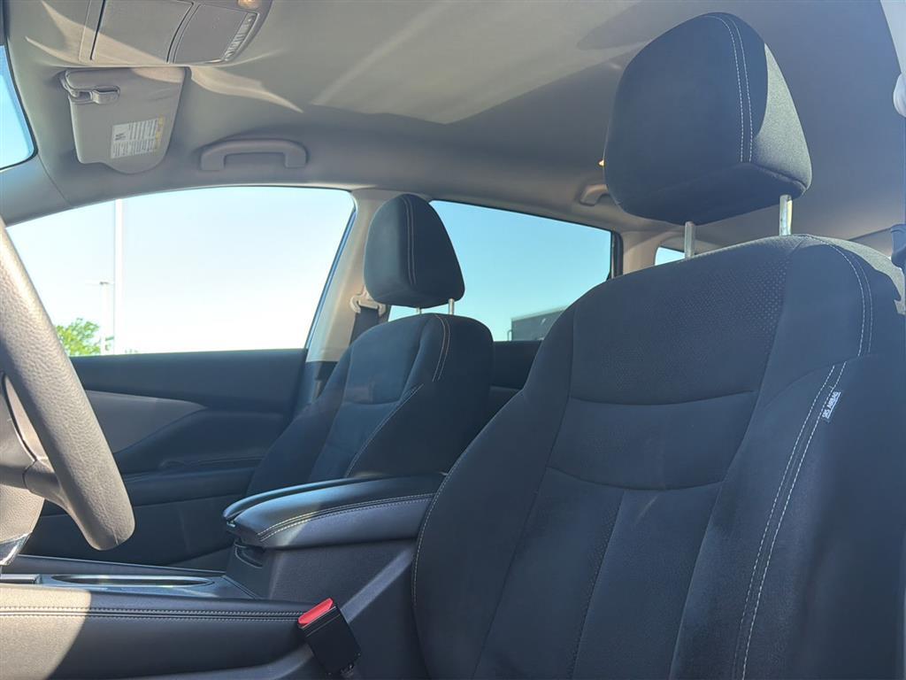Used 2021 Deep Blue Pearl Nissan S image 6