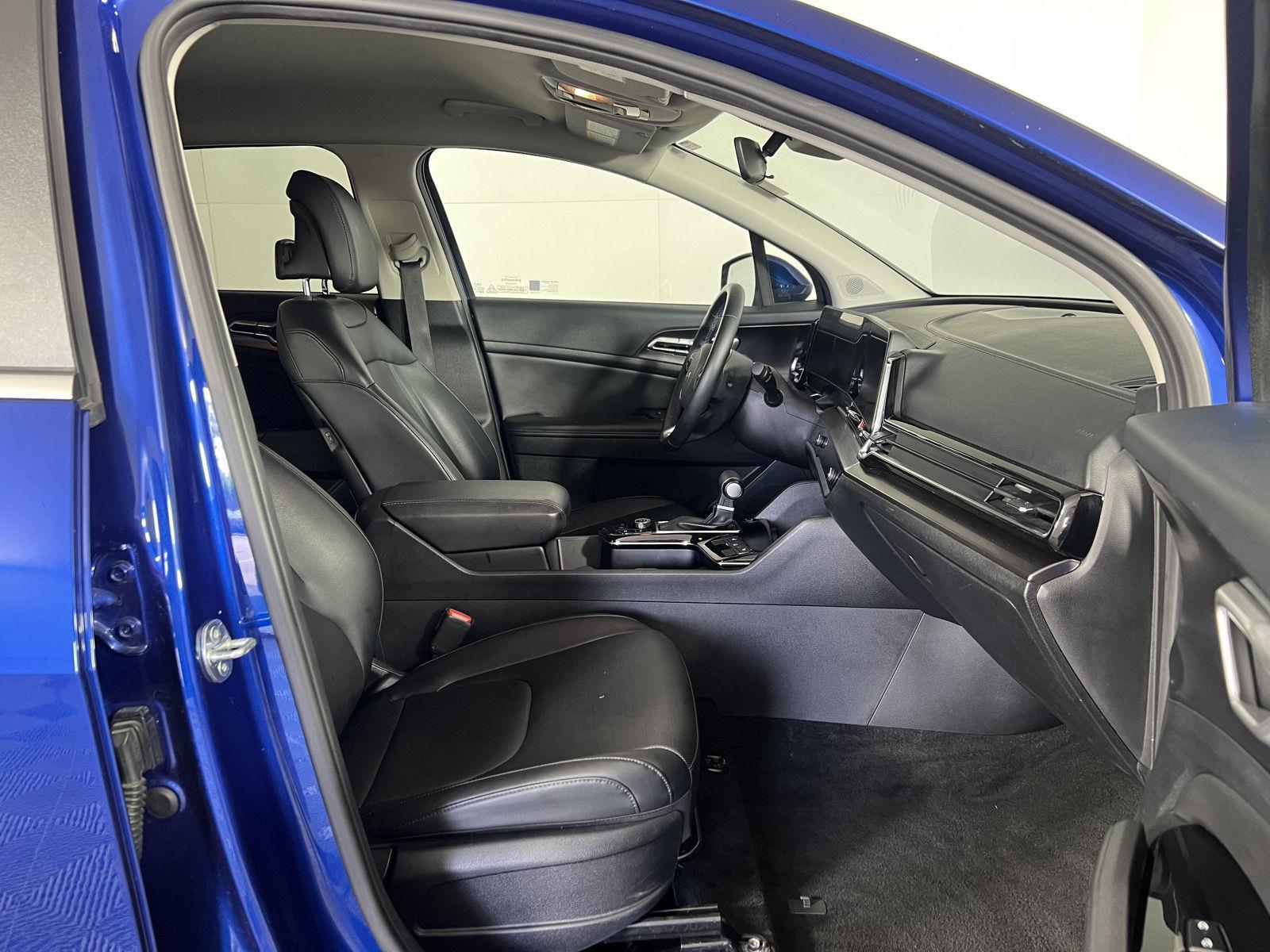 Used 2023 Sapphire Blue Kia EX image 22