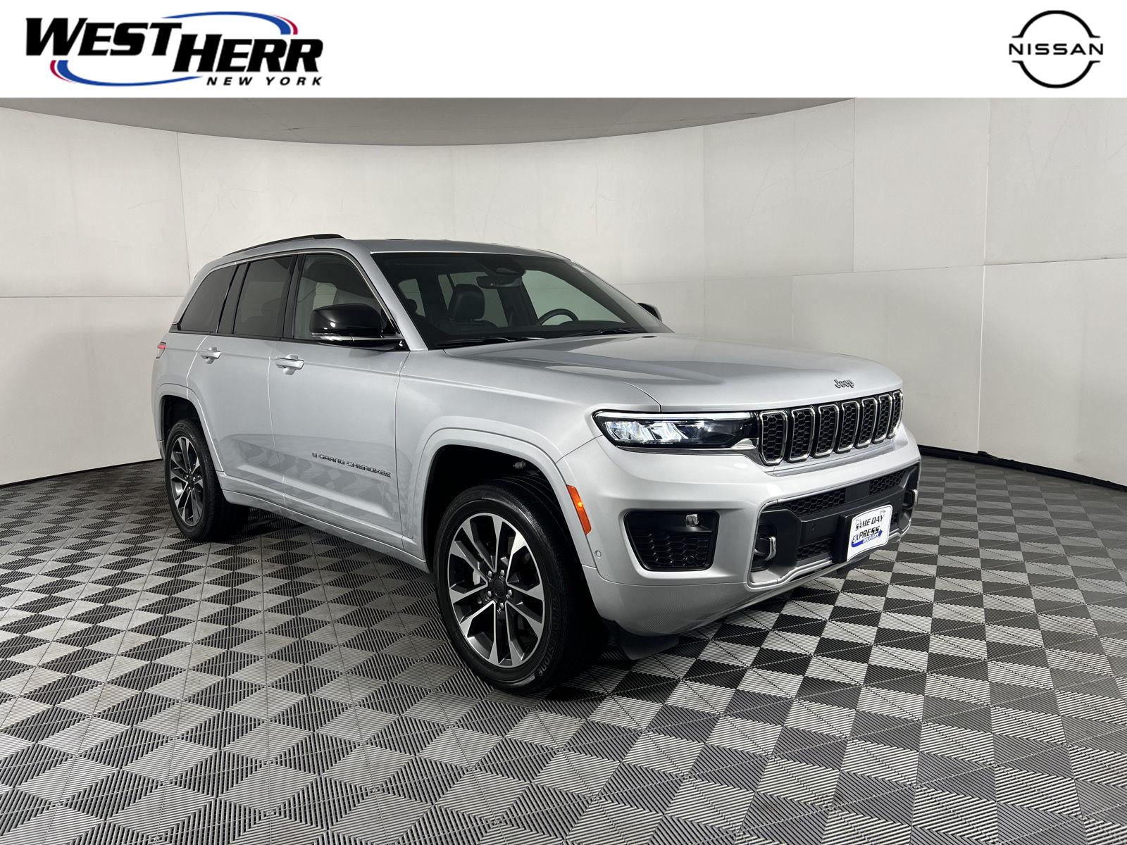 2022 Jeep Grand Cherokee Overland 4WD