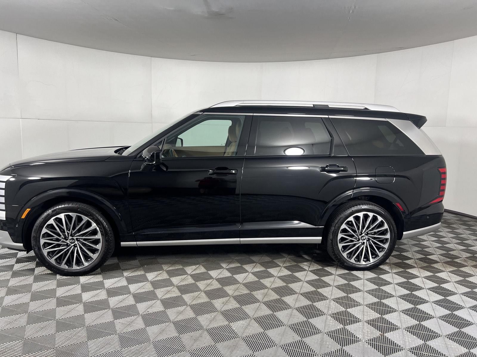 Used 2026 Abyss Black Pearl Hyundai Calligraphy image 5