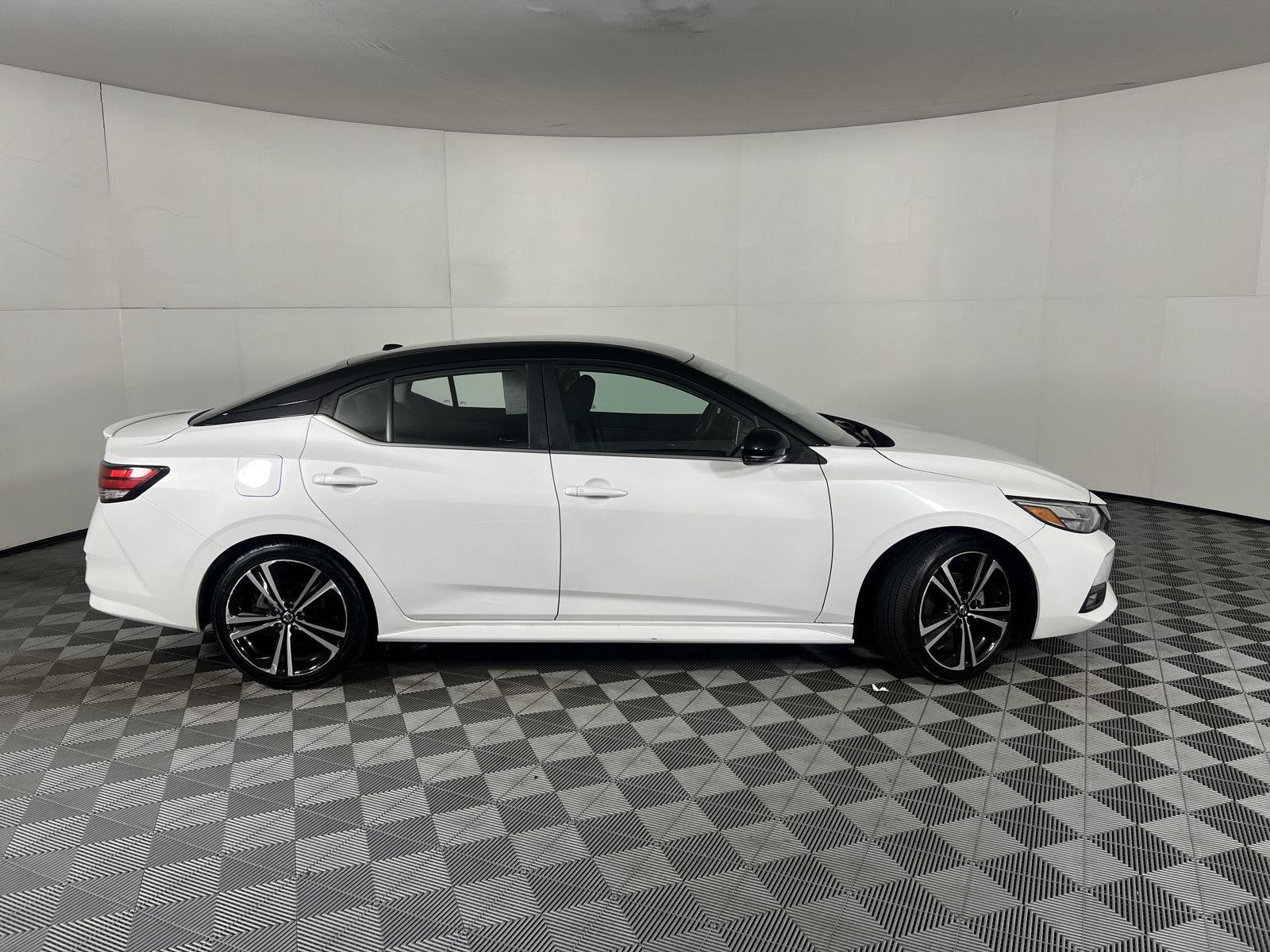 Used 2021 Aspen White/Super Black Nissan SR image 9