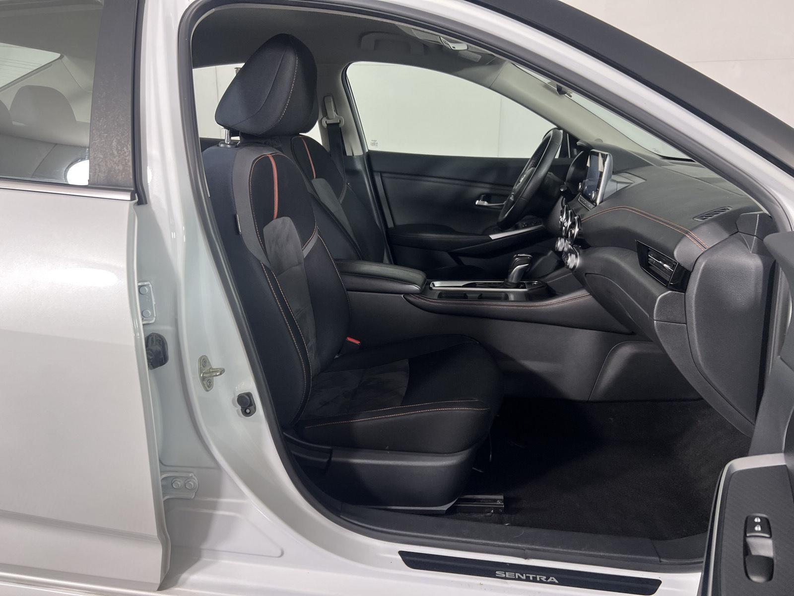 Used 2021 Aspen White/Super Black Nissan SR image 21