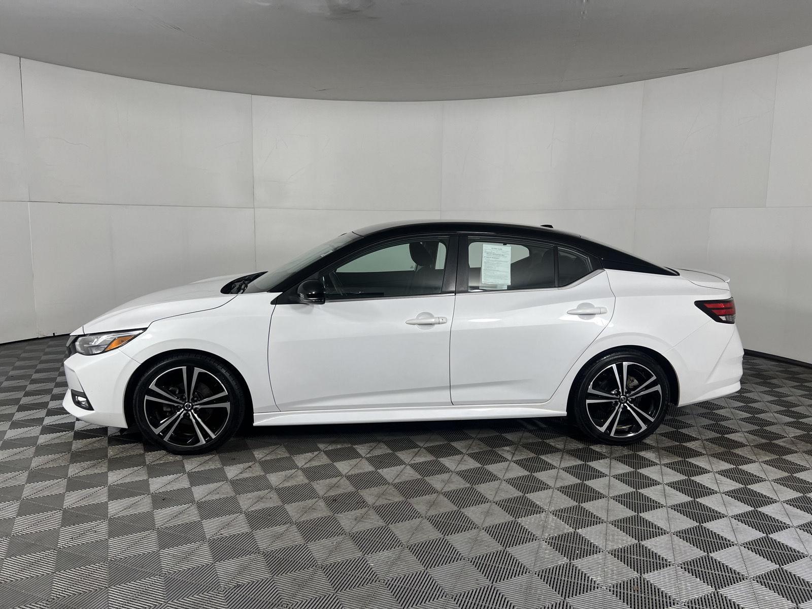 Used 2021 Aspen White/Super Black Nissan SR image 4