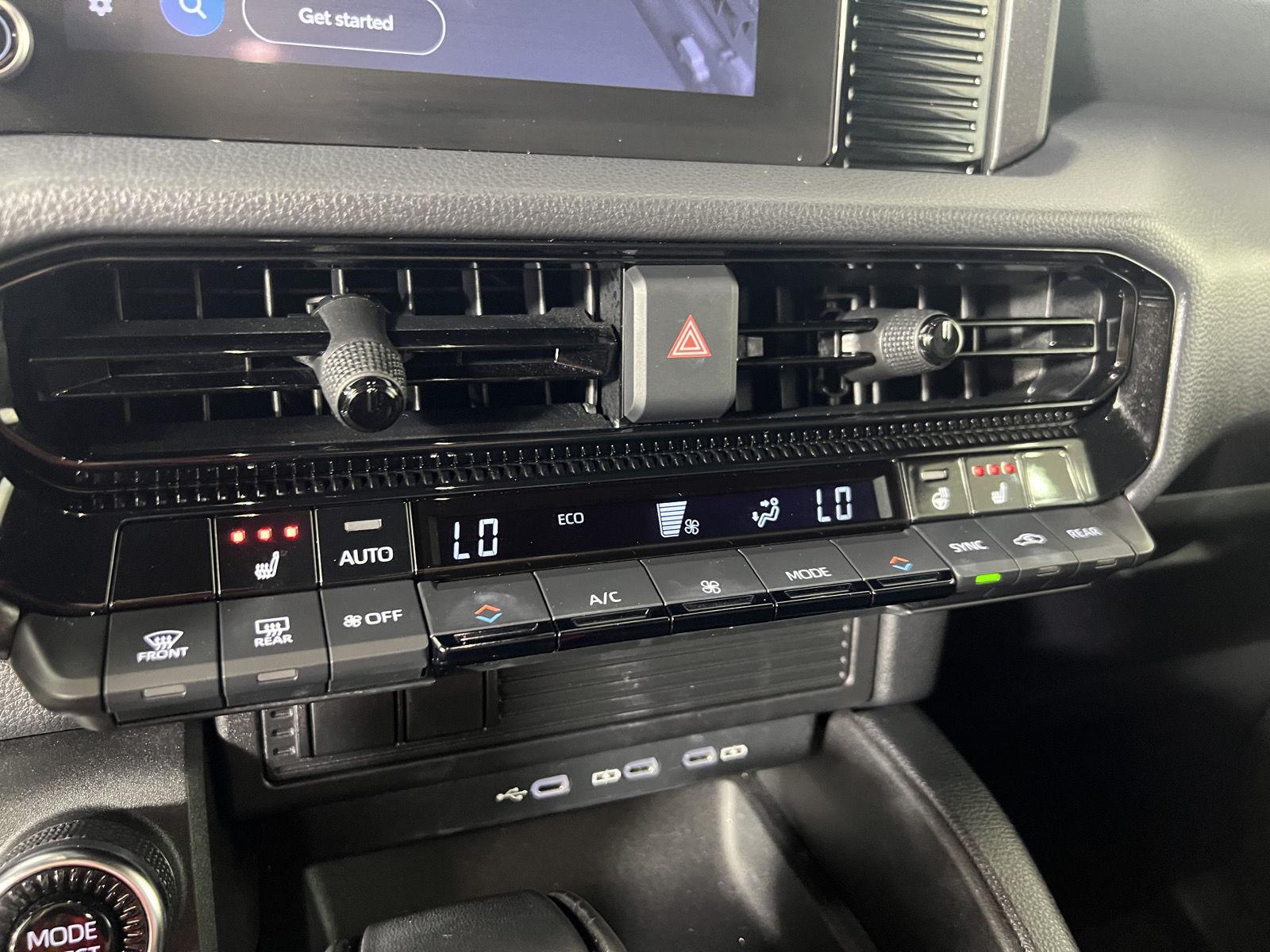 Used 2025 Ice Cap Toyota 1958 image 21