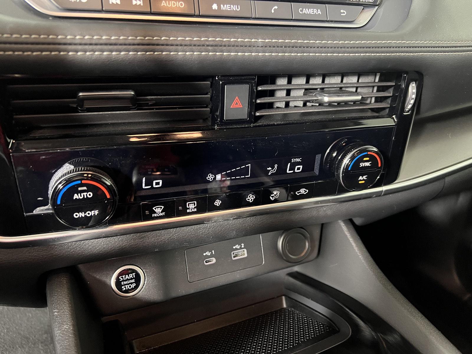 Used 2022 Caspian Blue Metallic Nissan SV image 37