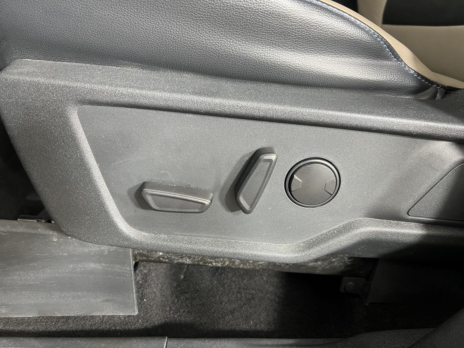 Used 2022 Carbonized Gray Ford Wildtrak Advanced image 12