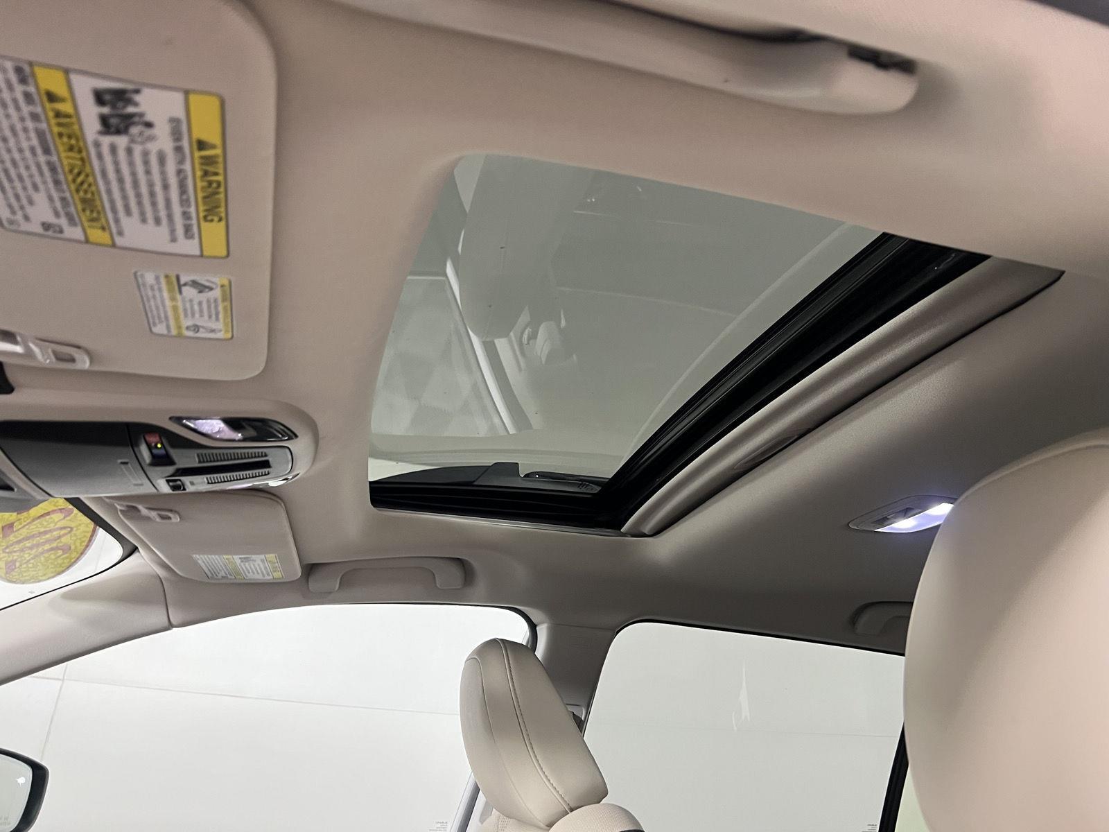 Used 2024 Crystal White Pearl Subaru Limited image 23