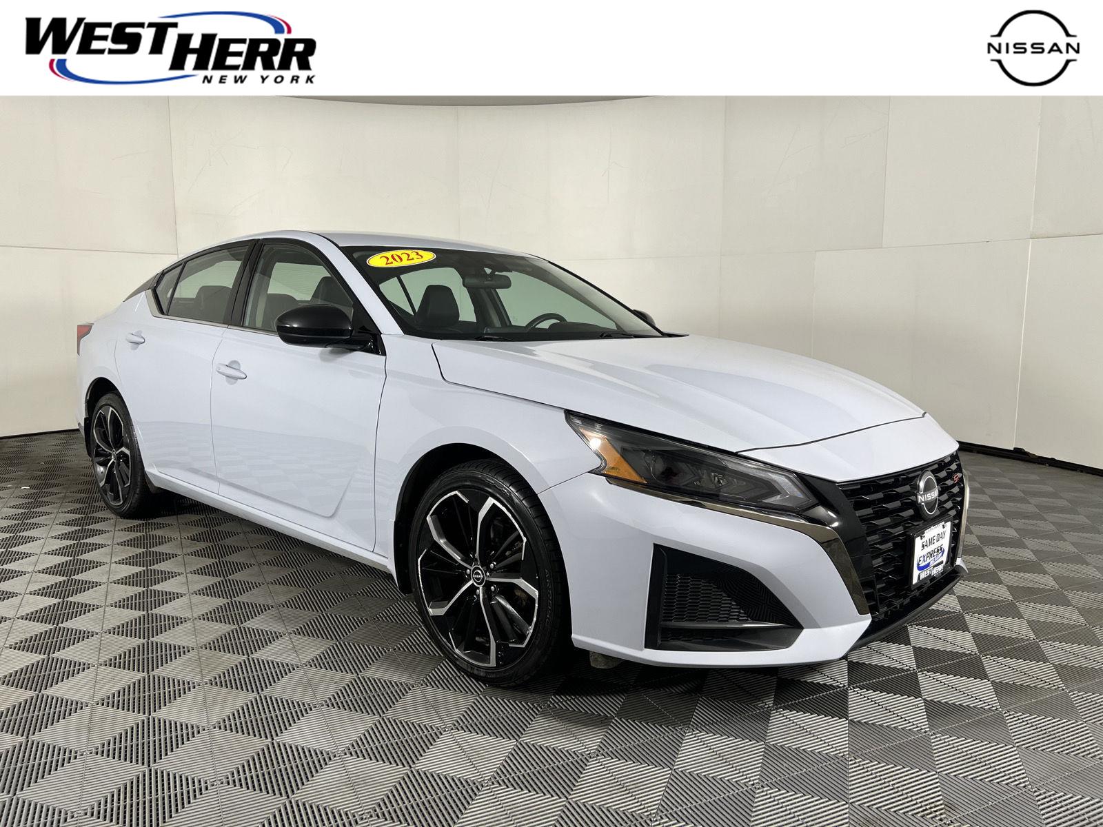 2023 Nissan Altima 2.5 SR