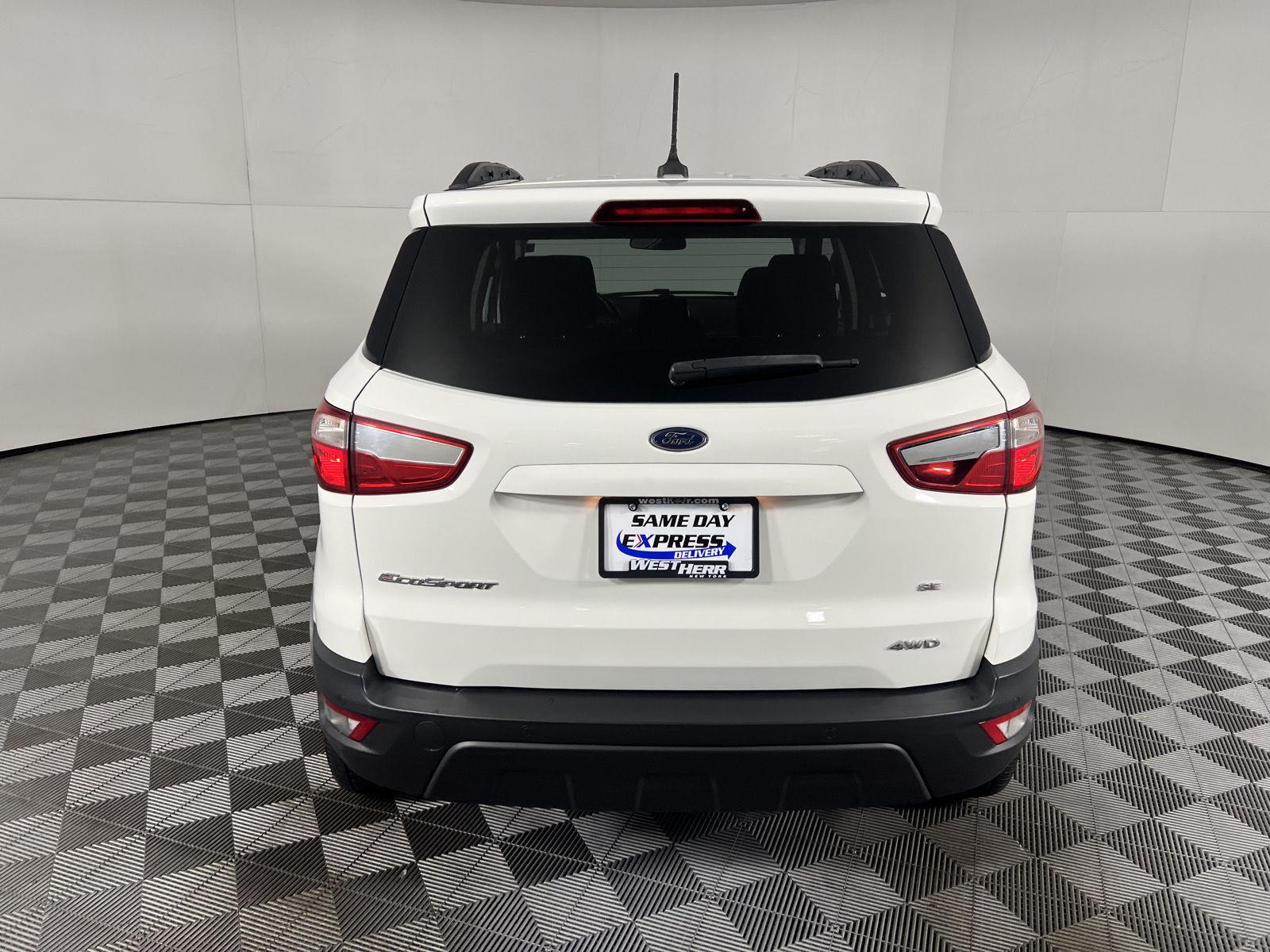 Used 2019 Diamond White Ford SE image 7