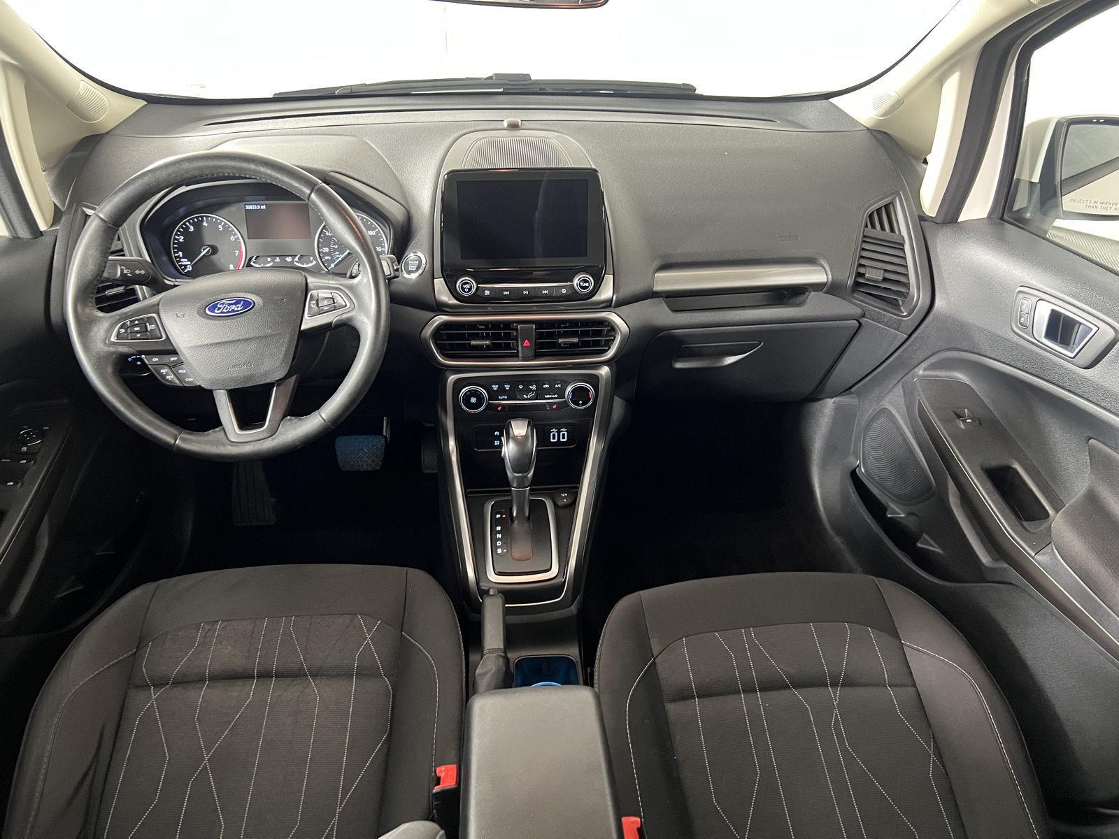 Used 2019 Diamond White Ford SE image 21