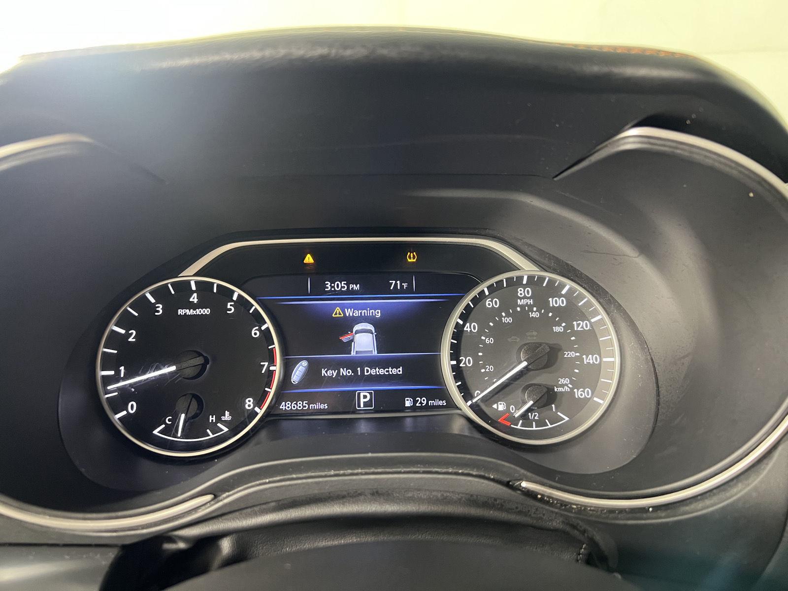 Used 2022 Gun Metallic Nissan SR image 16
