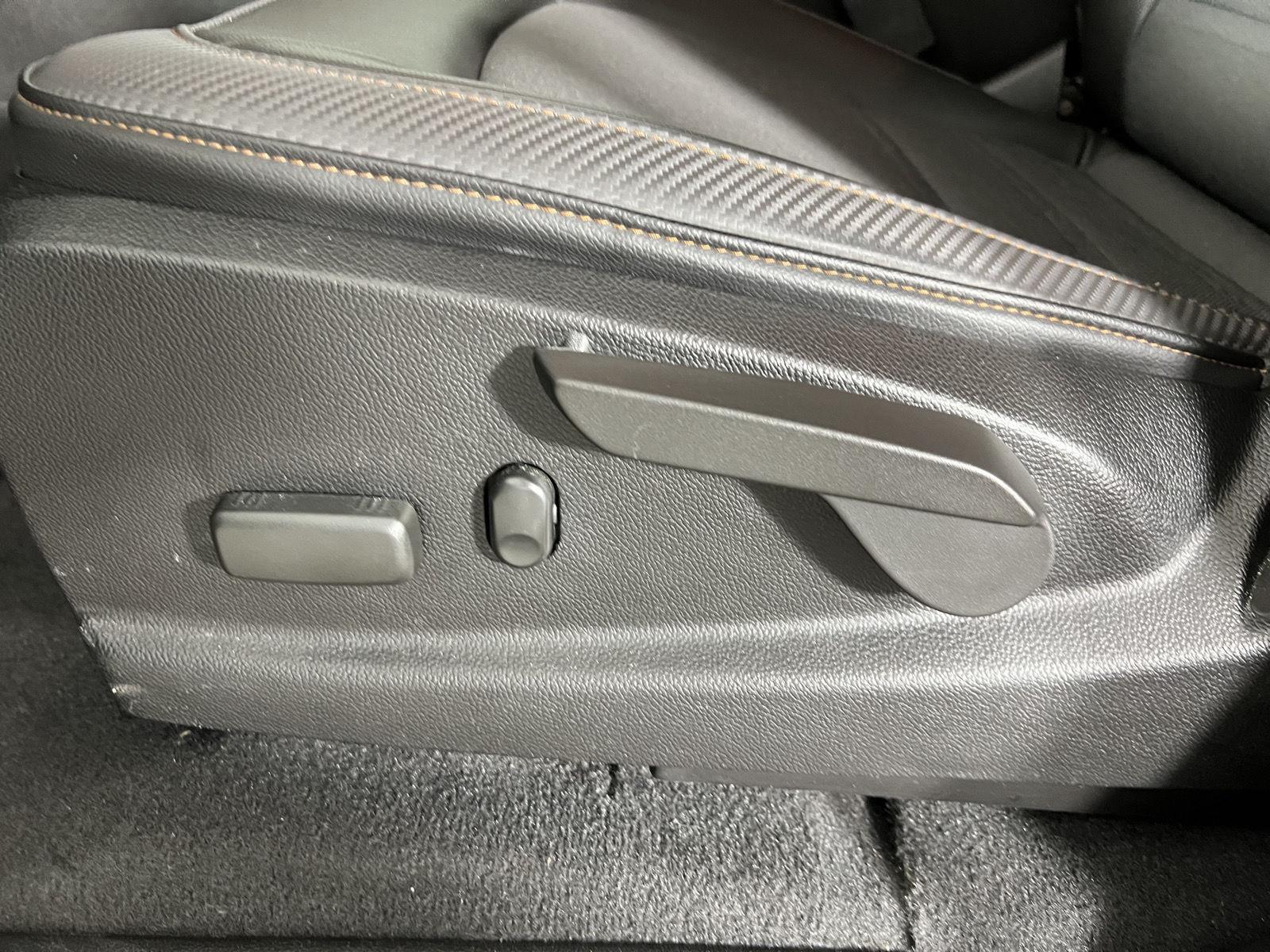 Used 2021 Satin Steel Metallic GMC 4WD AT4 w/Cloth image 13