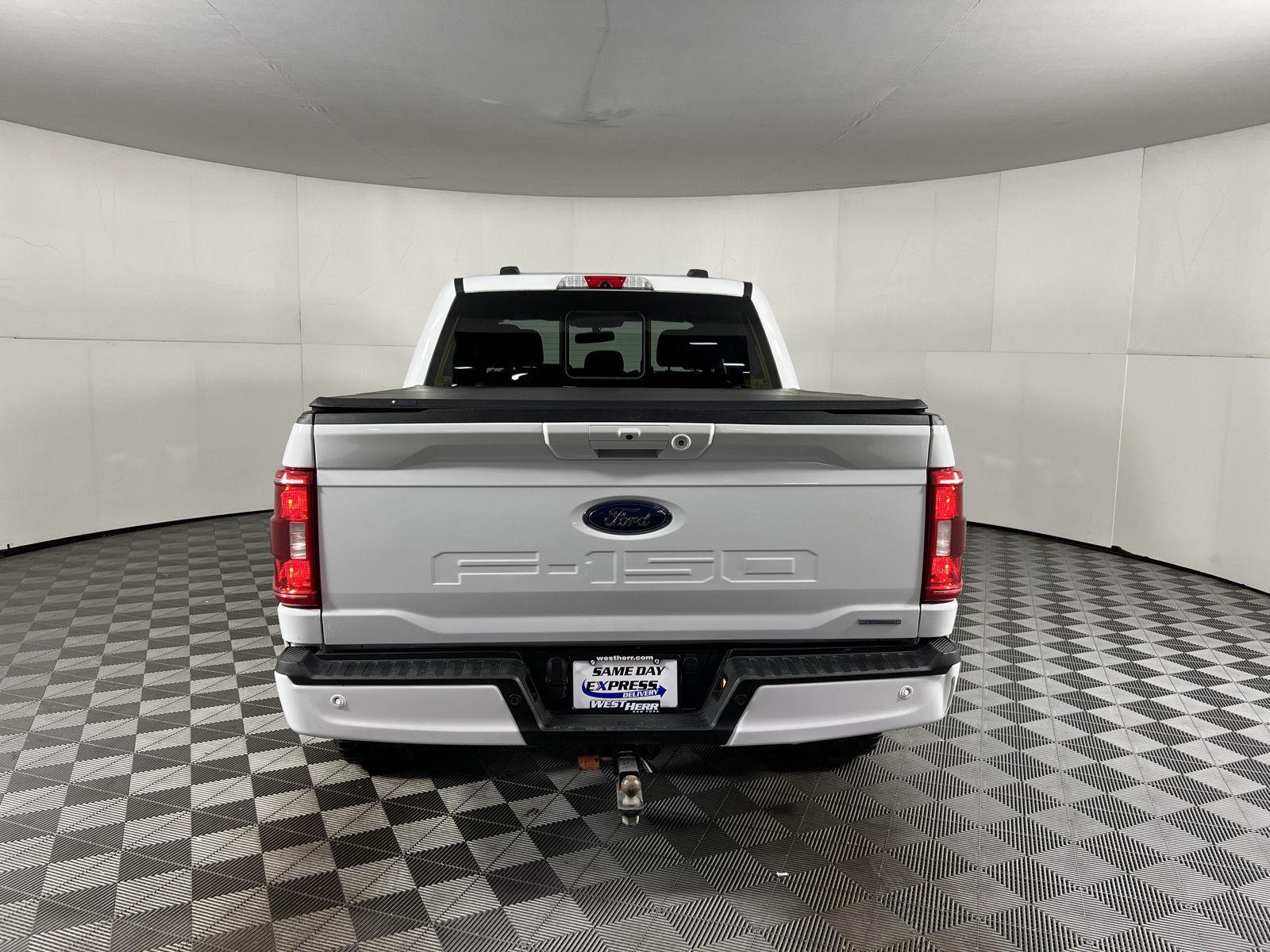 Used 2022 Oxford White Ford XLT image 6