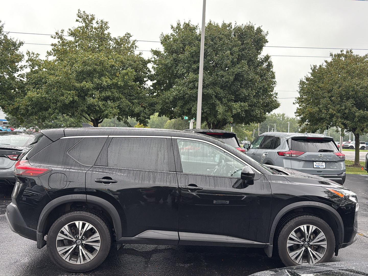 Used 2021 Super Black Nissan SV image 10