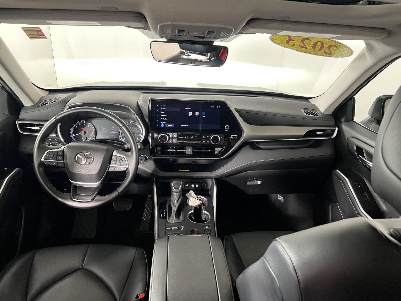 Used 2023 Blueprint Toyota XLE image 34