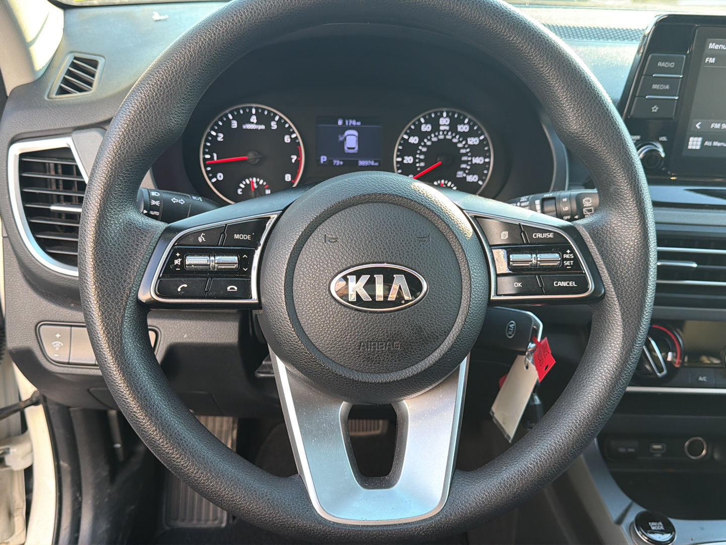 Used 2021 Snow White Pearl Kia LX image 17