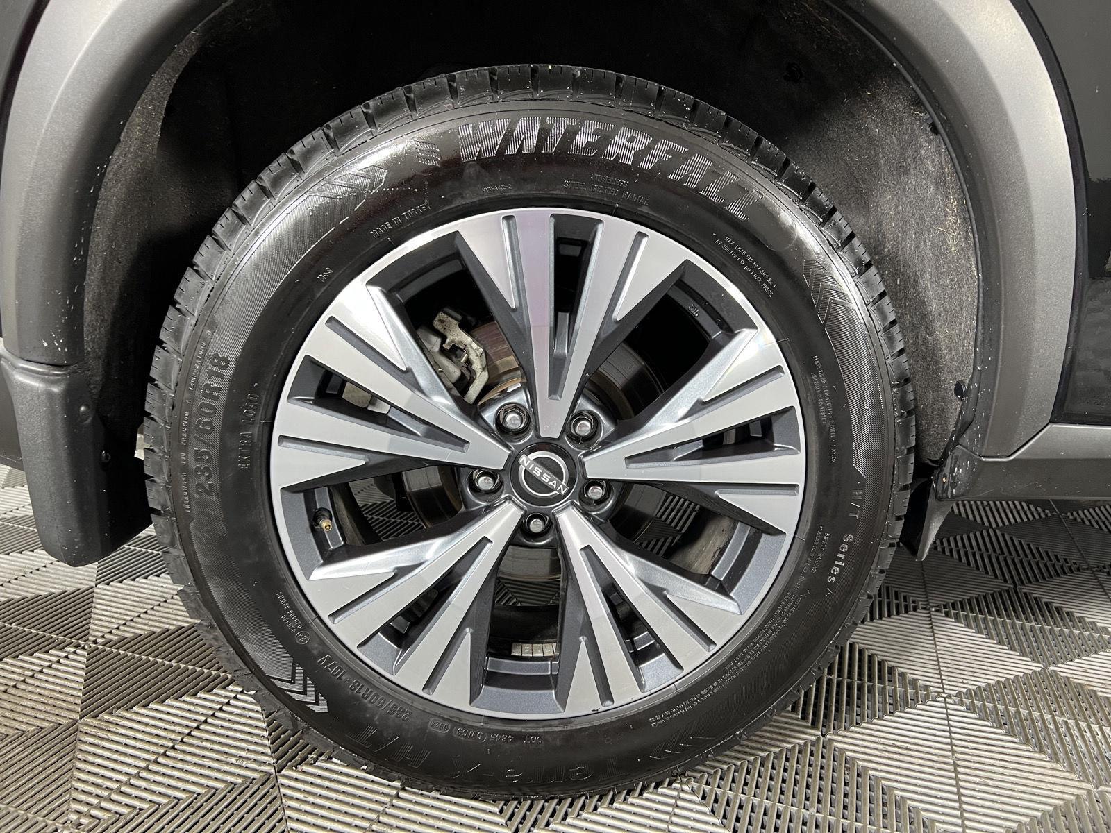 Certified Used 2023 Super Black Nissan SV image 7