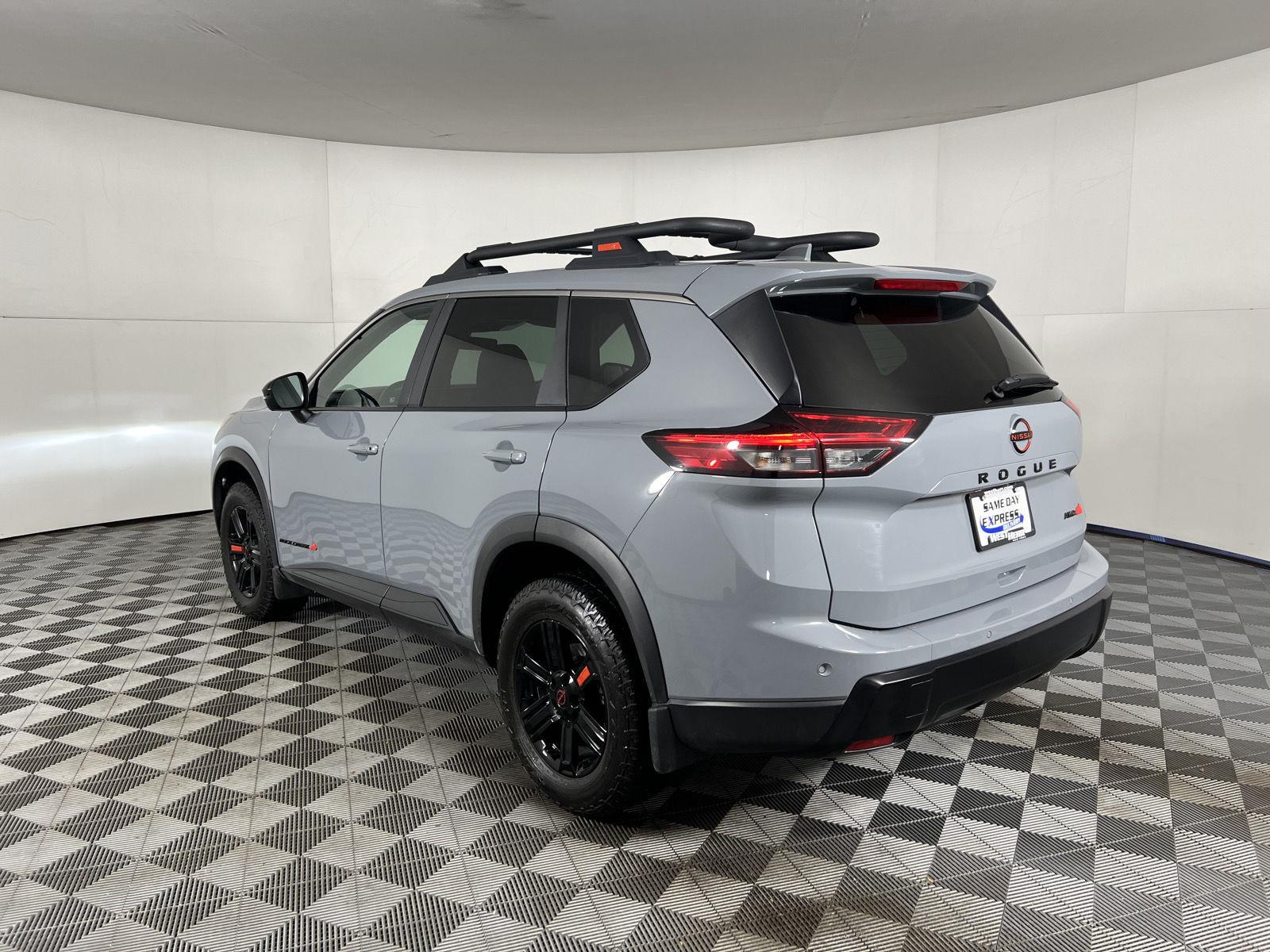 Certified Used 2025 Boulder Gray Pearl Nissan Rock Creek image 6