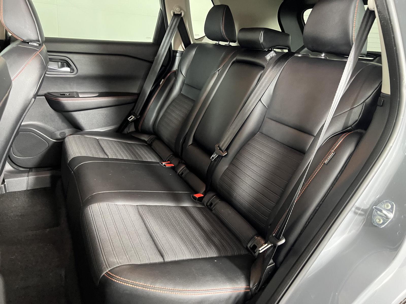 Certified Used 2025 Boulder Gray Pearl Nissan Rock Creek image 25