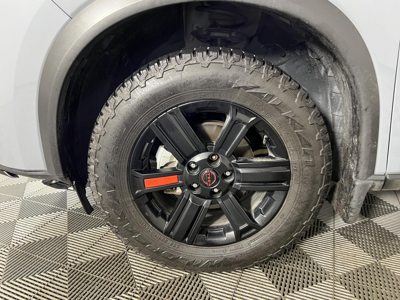 Certified Used 2025 Boulder Gray Pearl Nissan Rock Creek image 7