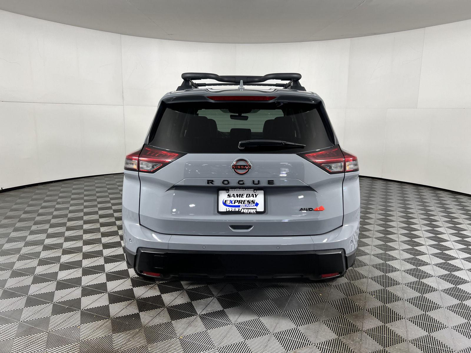Certified Used 2025 Boulder Gray Pearl Nissan Rock Creek image 8