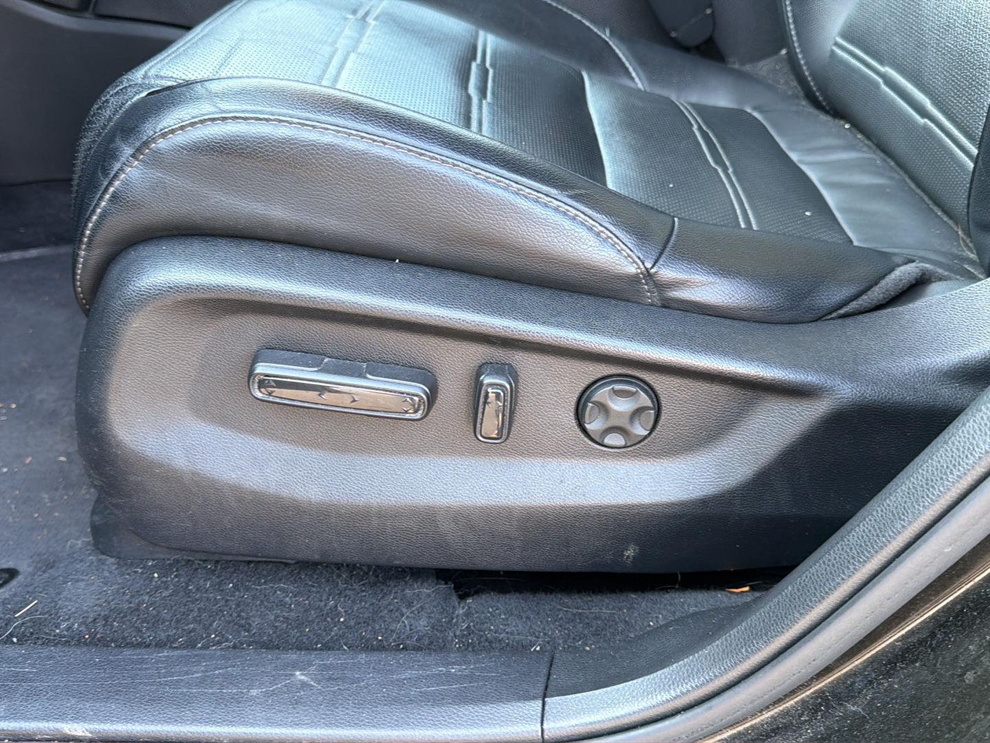 Used 2019 Dark Olive Metallic Honda EX-L image 15