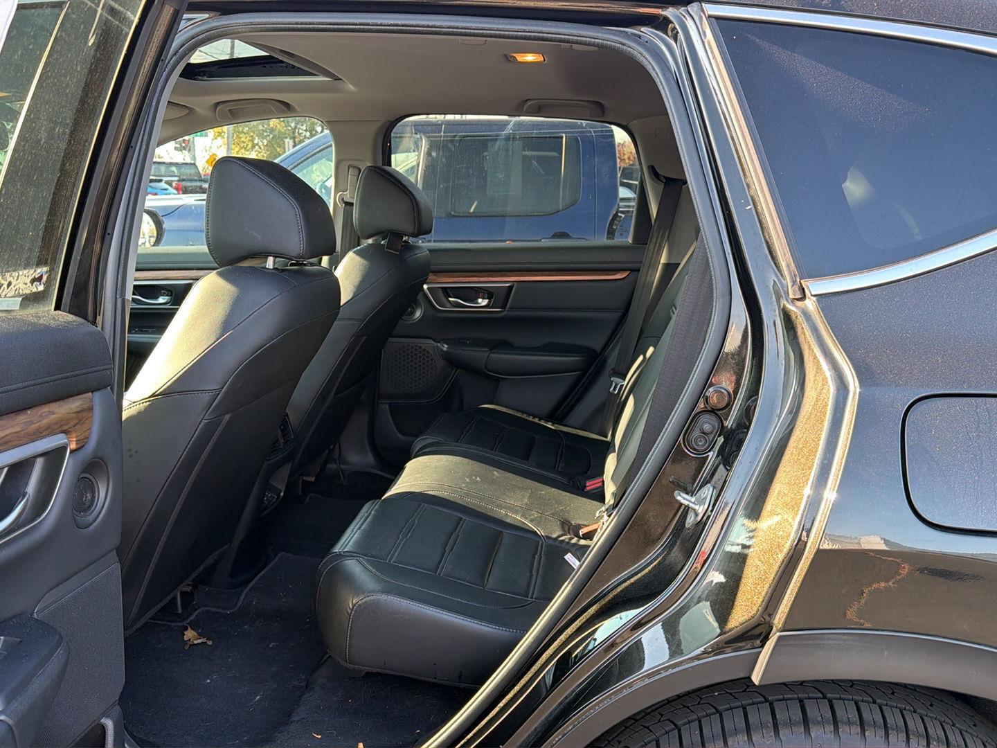 Used 2019 Dark Olive Metallic Honda EX-L image 19