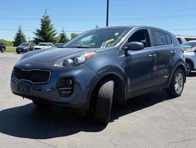 Used 2019 Pacific Blue Kia LX image 3