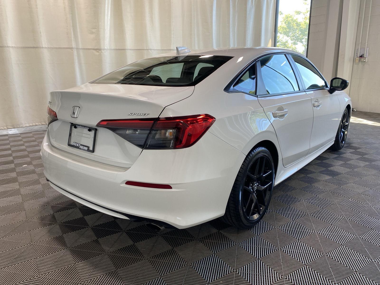 Used 2023 Platinum White Pearl Honda Sport image 13