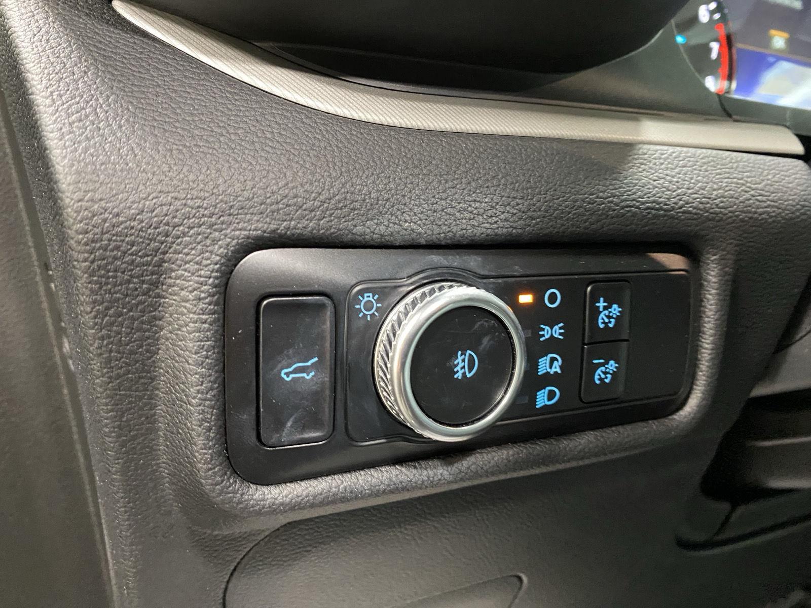 Used 2023 Black Metallic Ford XLT image 20