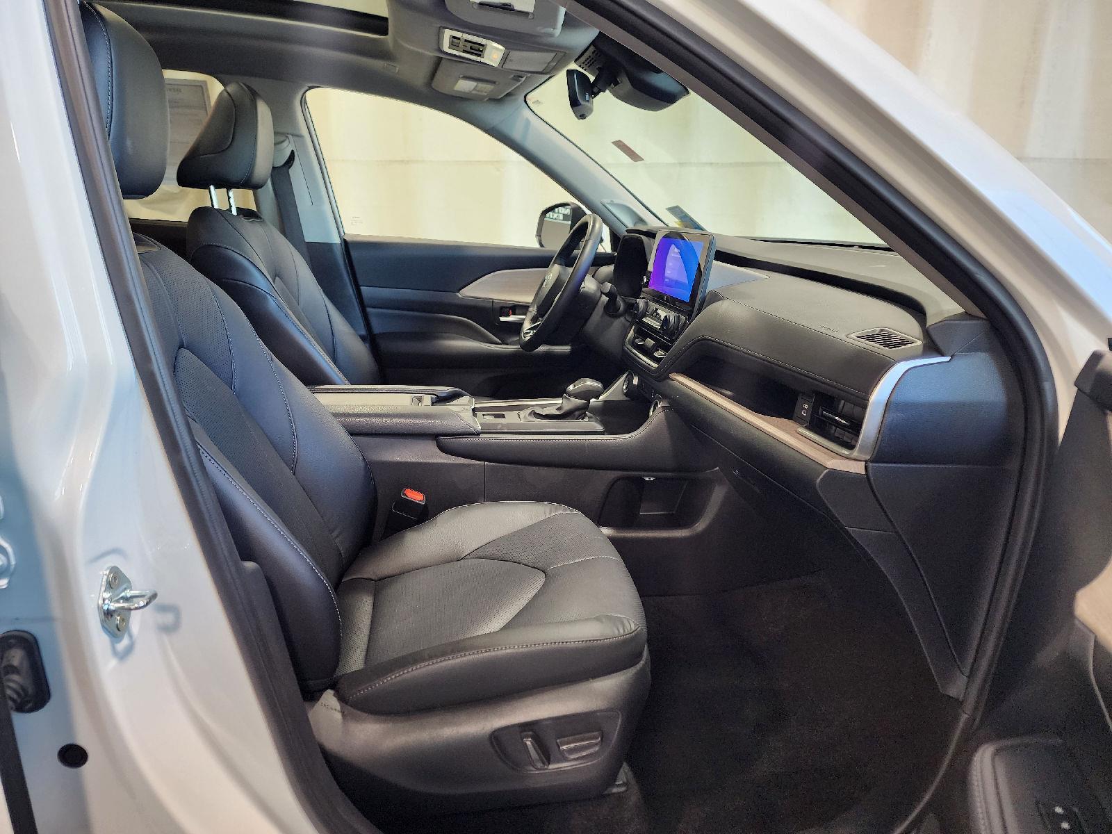 Certified Used 2024 Pearl Toyota Limited image 11