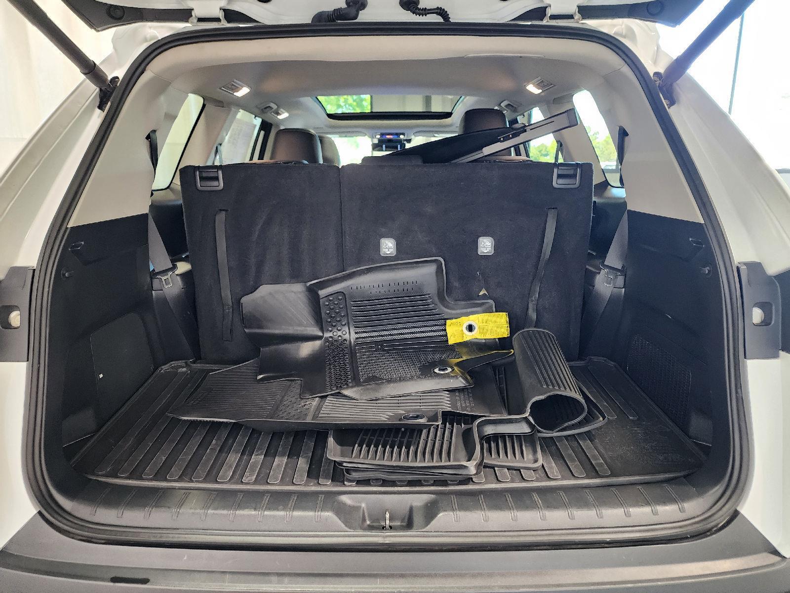 Certified Used 2024 Pearl Toyota Limited image 16