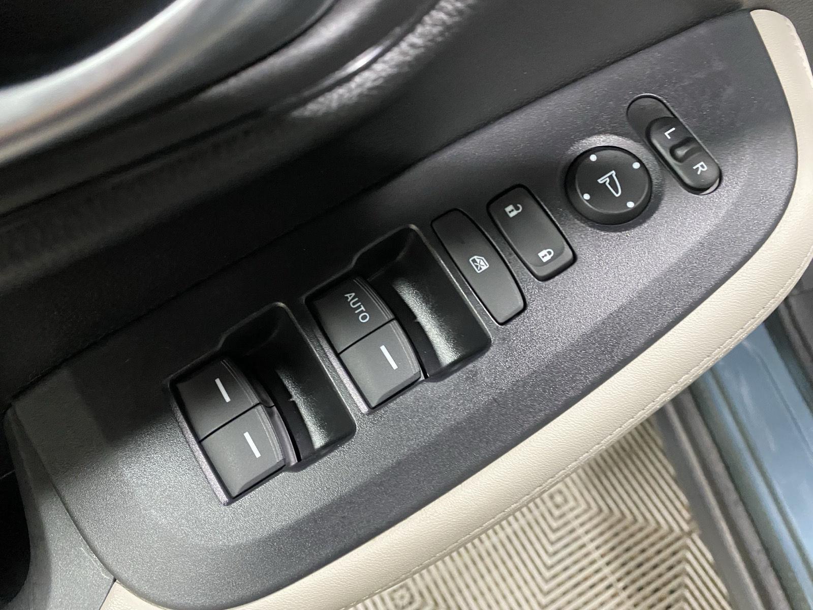 Used 2024 Nordic Forest Pearl Honda LX image 20