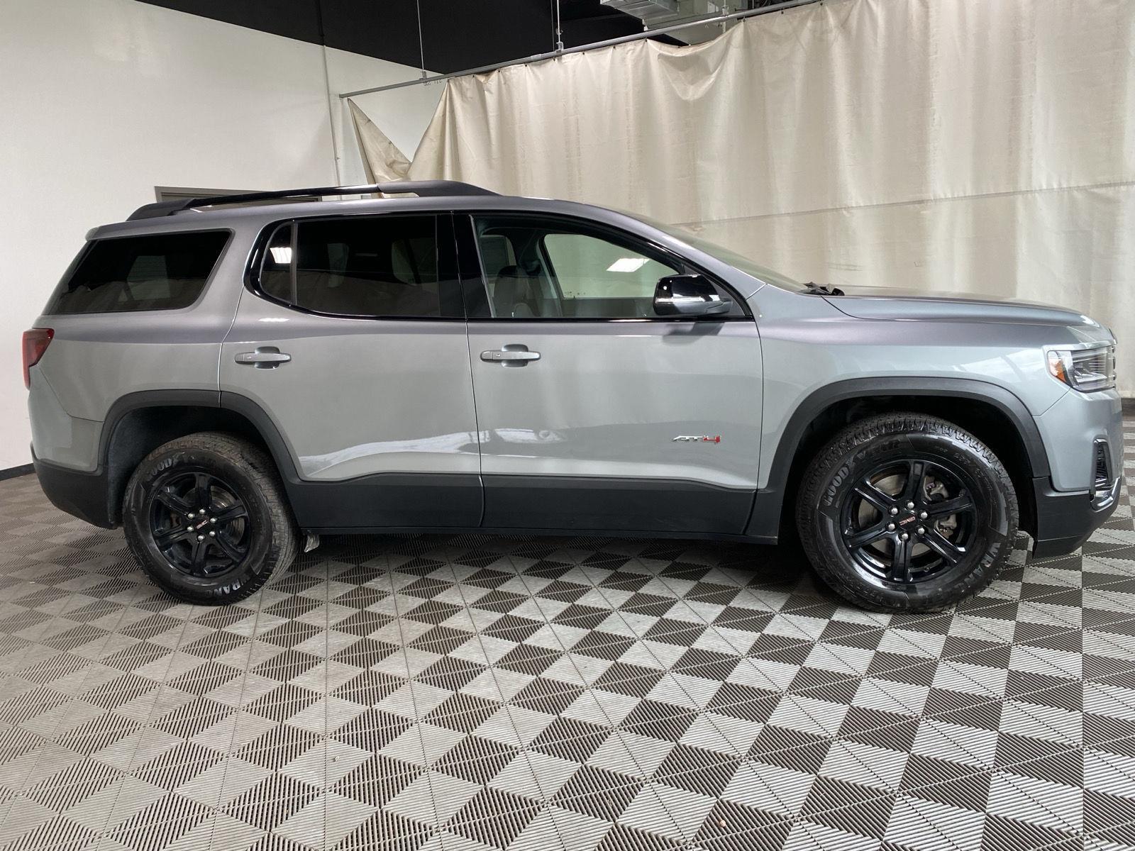 Used 2023 Sterling Metallic GMC AT4 image 10