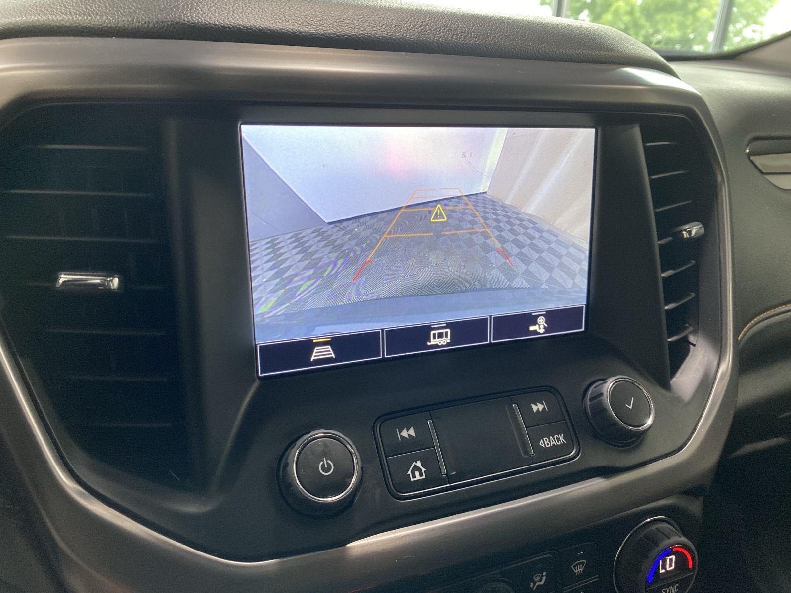 Used 2023 Sterling Metallic GMC AT4 image 25