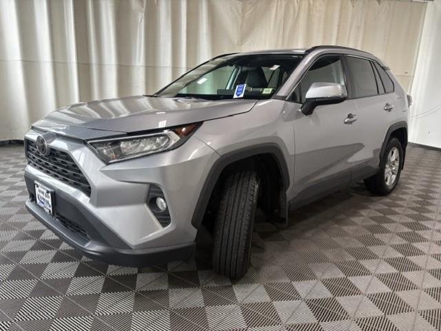Used 2021 Silver Sky Metallic Toyota XLE image 5
