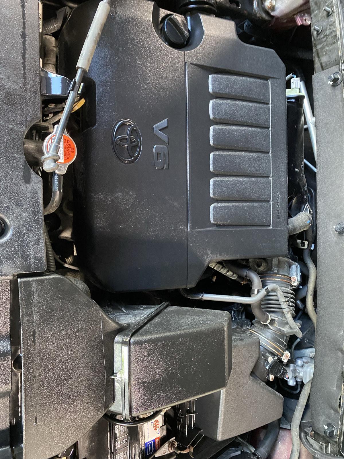 Used 2016 Ooh La La Rouge Mica Toyota XLE image 32