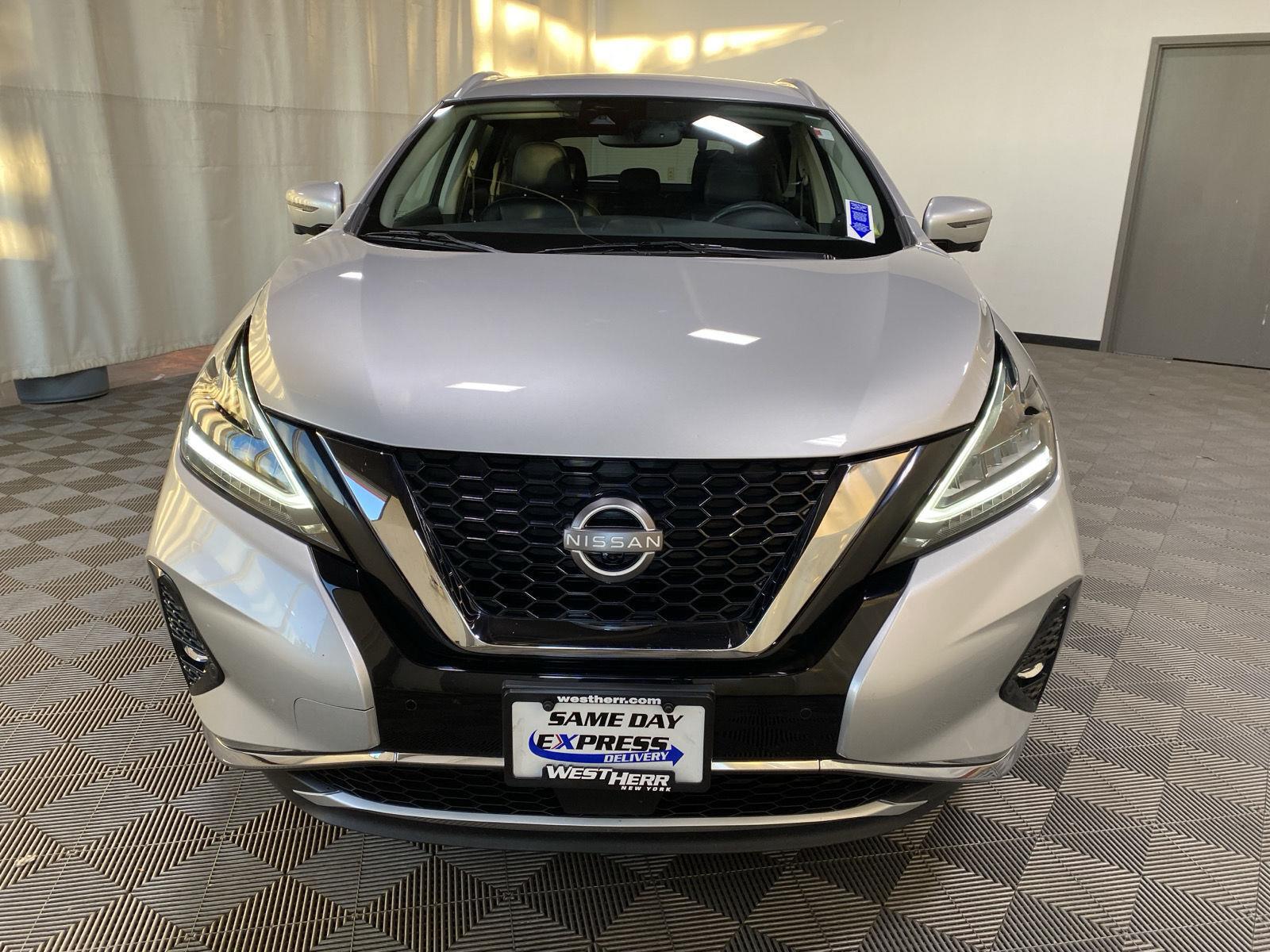 Used 2023 Brilliant Silver Metallic Nissan SL image 3