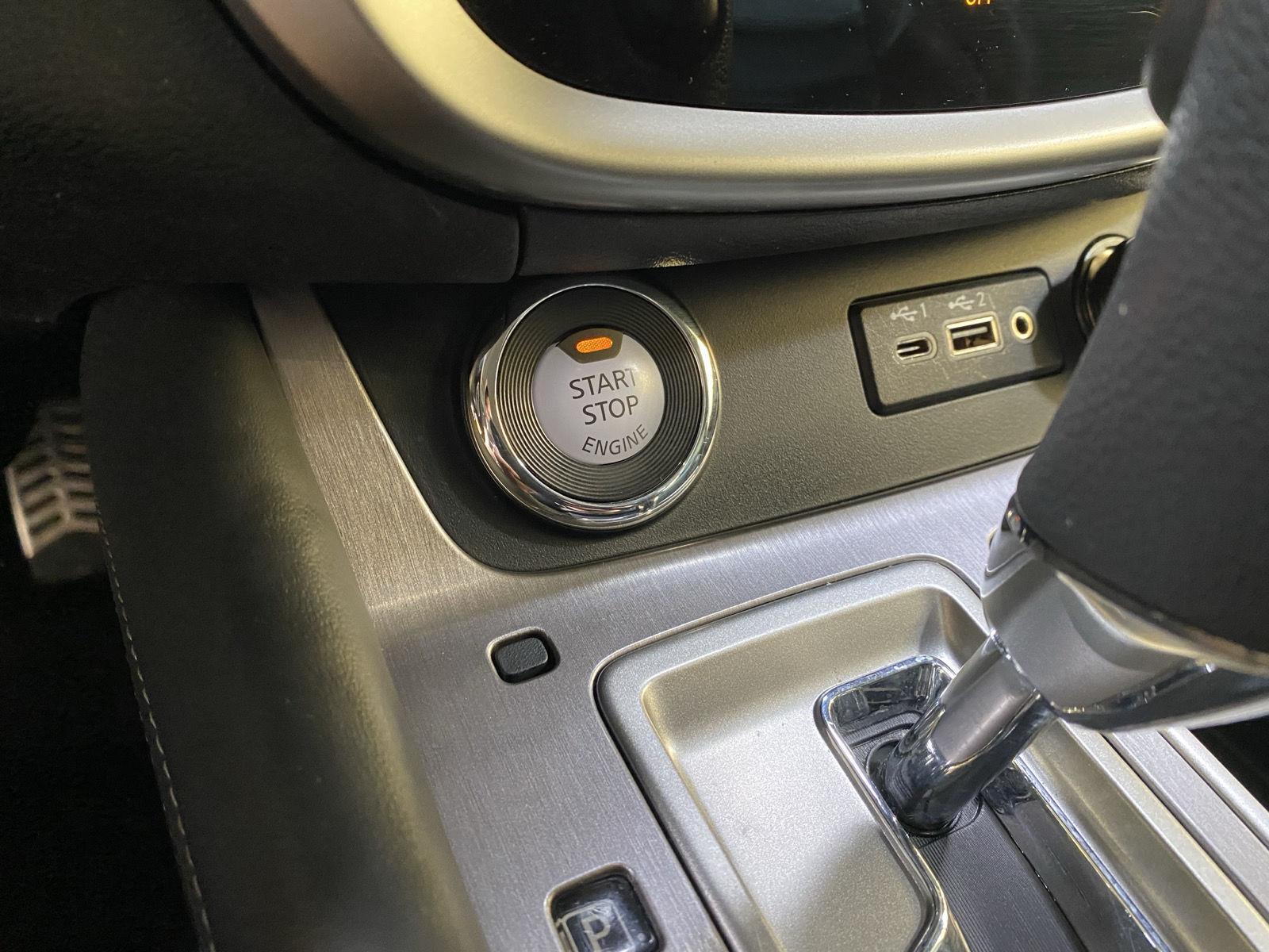 Used 2023 Brilliant Silver Metallic Nissan SL image 18