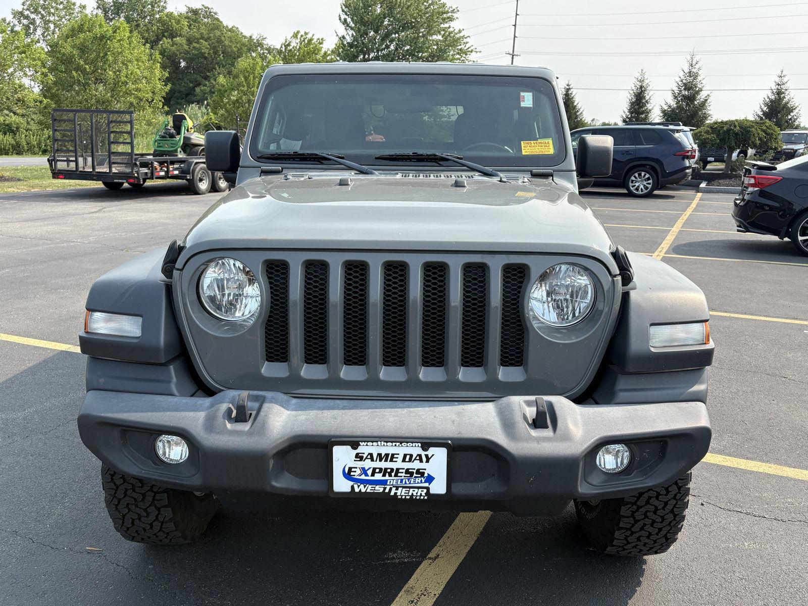 Used 2020 Sting-Gray Clearcoat Jeep Sport S image 4