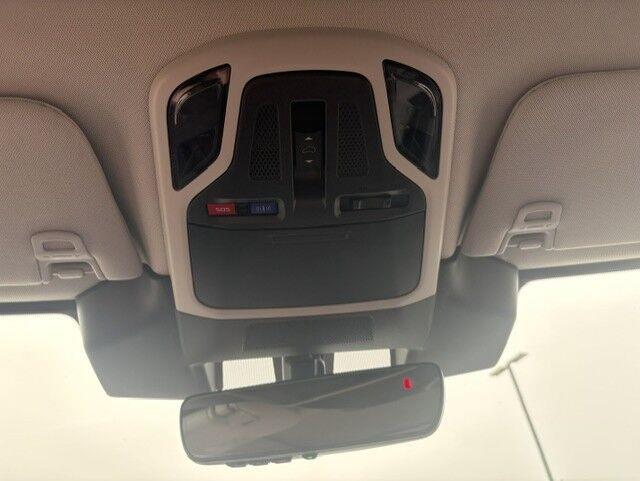 Used 2025 Crystal White Pearl Subaru Onyx Edition image 14