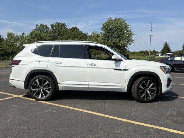 Used 2024 Opal White Pearl Volkswagen 2.0T SEL Premium R-Line image 13