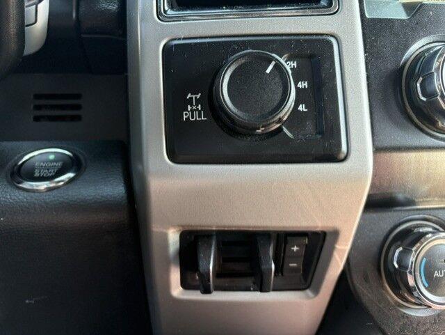 Used 2019 Magnetic Ford LARIAT image 23