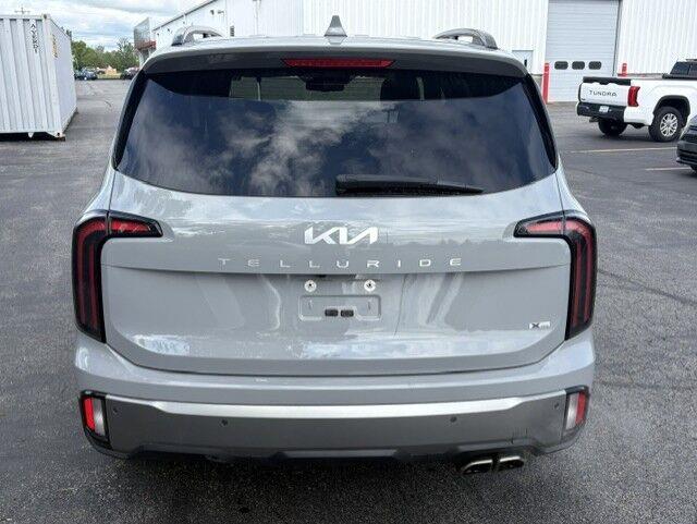 Used 2023 Wolf Gray Kia EX X-Line image 12