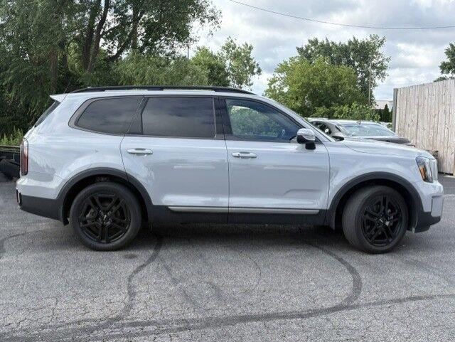 Used 2023 Wolf Gray Kia EX X-Line image 16