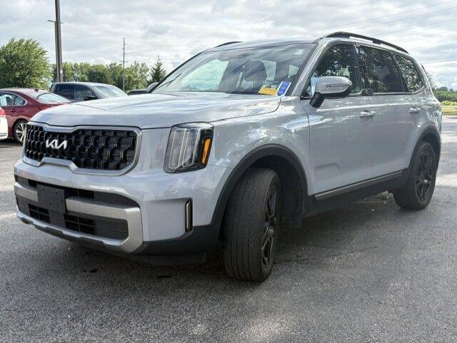 Used 2023 Wolf Gray Kia EX X-Line image 6