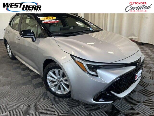 2024 Toyota Corolla Hatchback SE FWD
