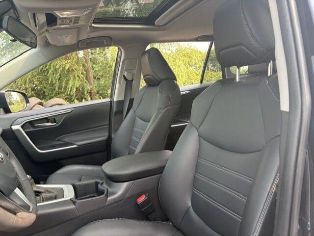 Certified Used 2024 Blueprint Toyota XLE Premium image 5