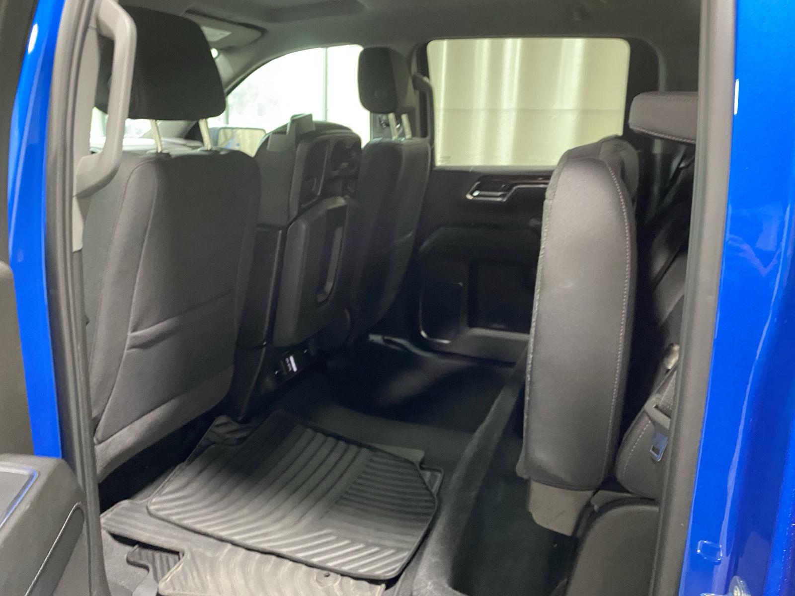Used 2024 Dynamic Blue Metallic GMC Elevation image 15